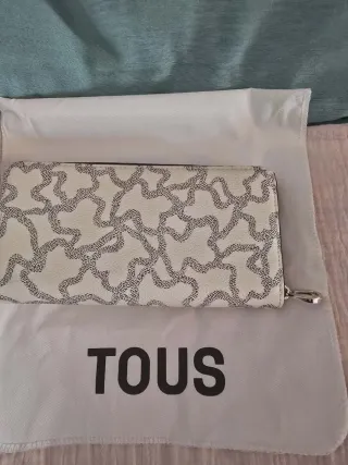 Cartera TOUS blanca con estampado
