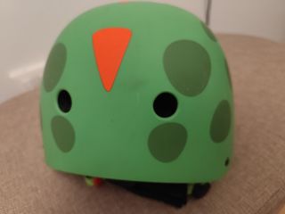Casco bici infantil dinosaurio verde
