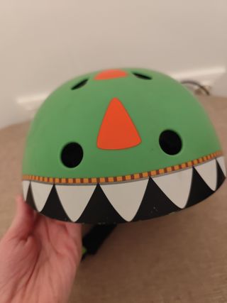 Casco bici infantil dinosaurio verde
