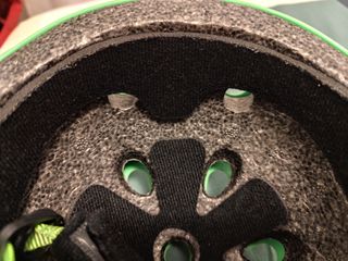 Casco bici infantil dinosaurio verde