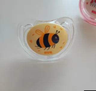 2 Chupetes NUK con funda SOLO ENVIO