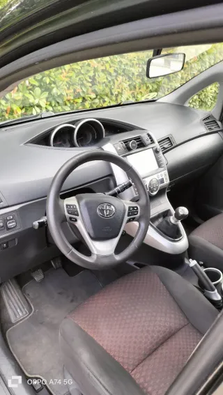 Toyota Verso 2011