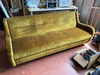 Divano design anni '50 in velluto oro/verde