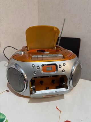 Radiocaset SCOT naranja y plata