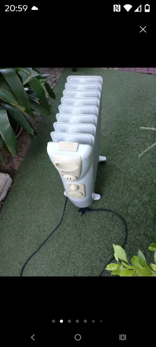 Radiador eléctrico beige y gris