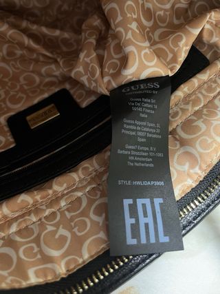 Bolso Guess Negro con Tachuelas