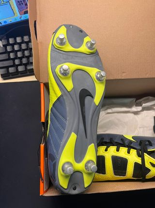 Chuteiras Nike T90 3 Shoot SG Novas