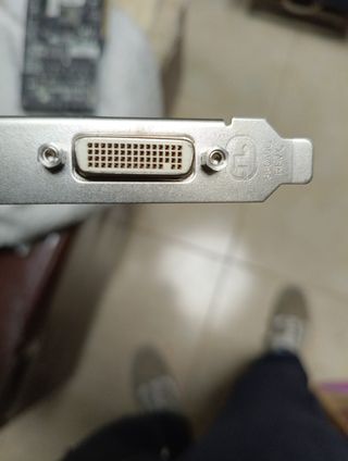 AMD Radeon HD 5450 1GB DDR3 PCIe – DMS-59 – FUNCIO