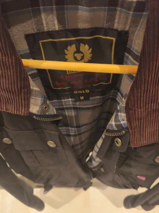 Chaqueta Belstaff Gold Talla M en muy buen estado,