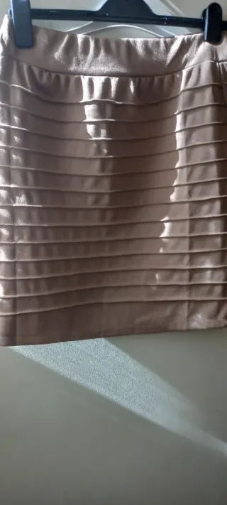 Falda estampada de mujer