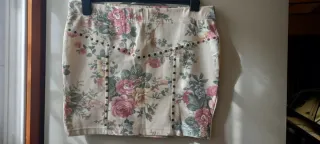 Falda estampada de mujer