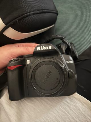 Cámara Nikon D3000 + Objetivo 18-55mm- Kit complet