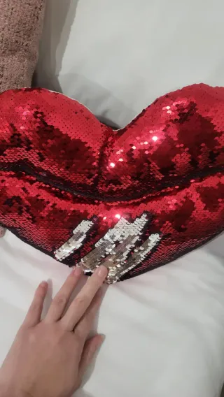 Cojín Labios Lentejuelas Rojo