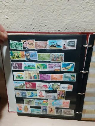 Álbum de sellos grande