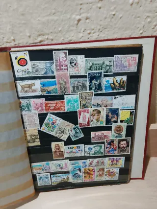 Álbum de sellos grande