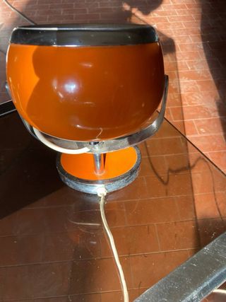 Lampada da tavolo design arancione
