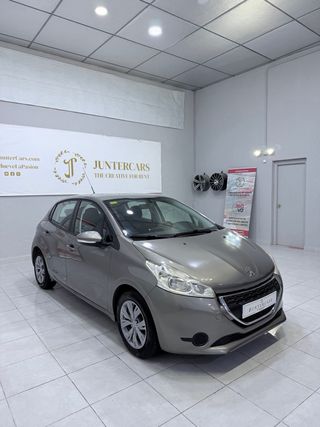 Peugeot 208 2014