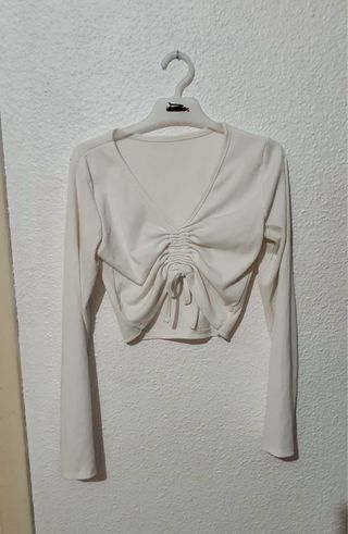 Camiseta blanca manga larga fruncida