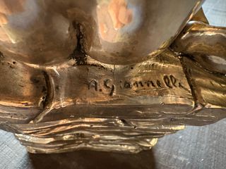 Figura A. Giannelli niño bronce