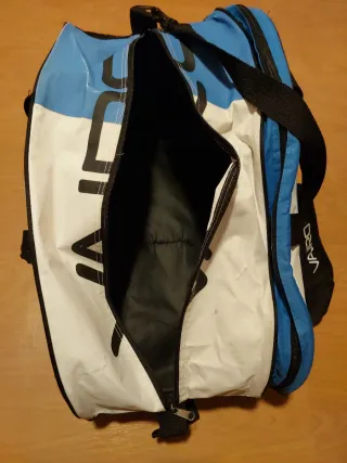 Mochila pádel Vairo azul y blanca buen estado