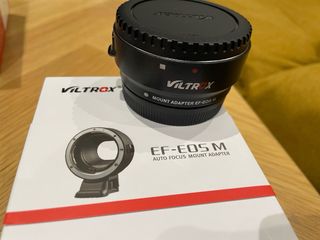 Canon M50 + objetivo EF-M 15-45 + adaptador