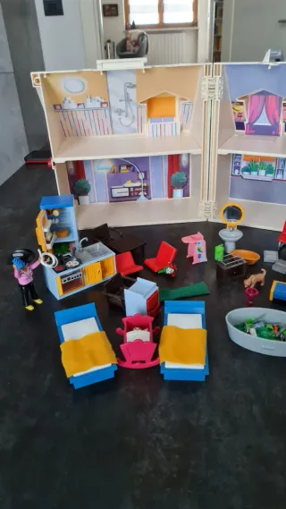 Playmobil Casa delle Bambole Portatile