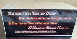 Miniatura BMW 750iL Tomorrow Never Dies