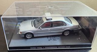 Miniatura BMW 750iL Tomorrow Never Dies