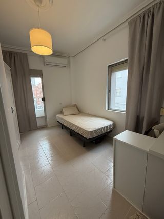 Alquiler habitacion 350€ todo incluído