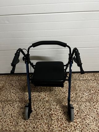 Andador para personas mayores