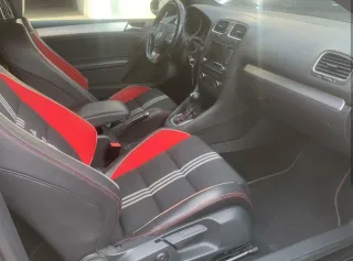 GOLF GTI VERSIÓN LIMITADA ADIDAS