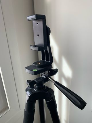 Trípode para móvil y cámara