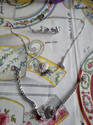 Conjunto Guess Collar y Pulsera Mariposas,regalo p