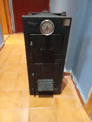 Caldera de carbón de hierro fundido