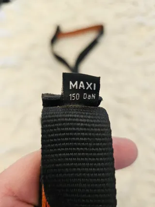 Estribos escalada Petzl y Cassin