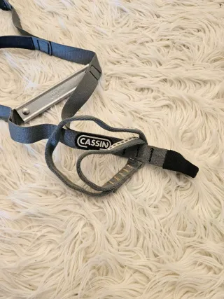 Estribos escalada Petzl y Cassin