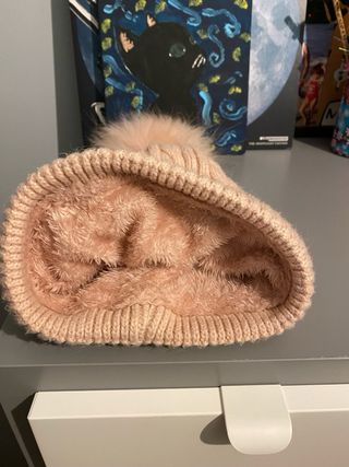 Gorro rosa bebé con pompón