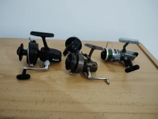 Lote 4 carretes de pesca