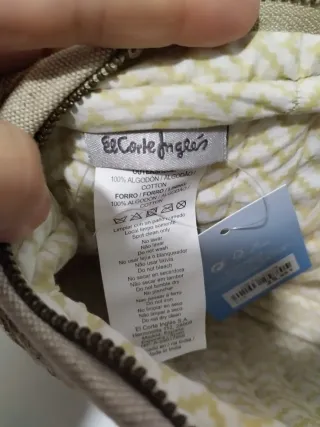 Bolso de hombro y bolso de mano