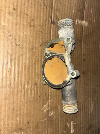 Tapa termostato BMW 318is