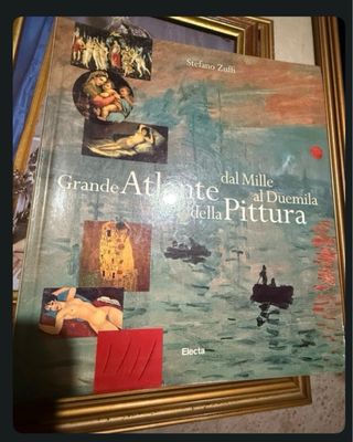 Libro pittura con immagini d descrizioni