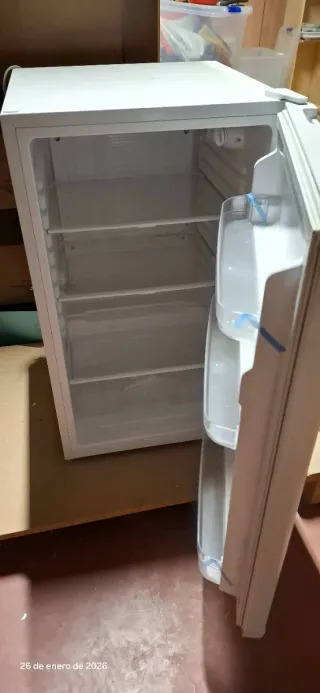 Frigorífico pequeño blanco