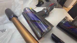 Aspiradora Dyson V15 Absolute a estrenar