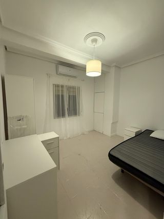 Habitacion c/ A/A 350€ todo incluído