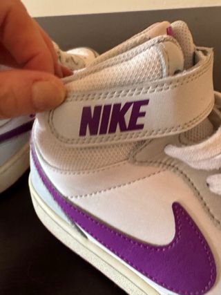 Botas Nike Blancas y Moradas Talla...