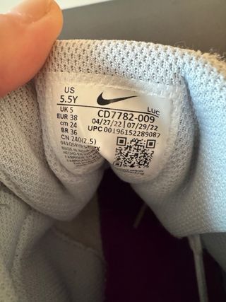 Botas Nike Blancas y Moradas Talla...