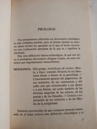 Diccionario de Mitologia (Spanish Edition)