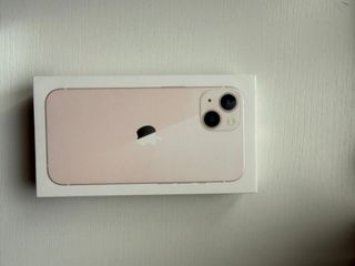 iPhone 13 Rosa 97% 6 meses de uso