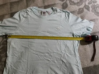 Camiseta Adidas azul celeste