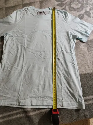Camiseta Adidas azul celeste